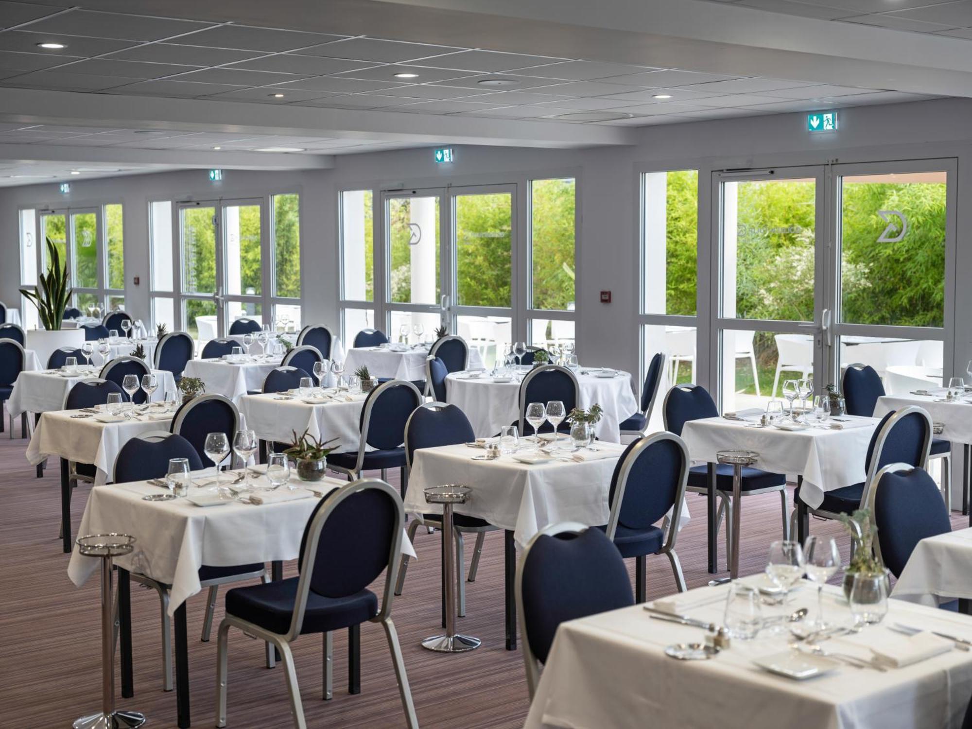 Отель Golden Tulip La Baule Экстерьер фото