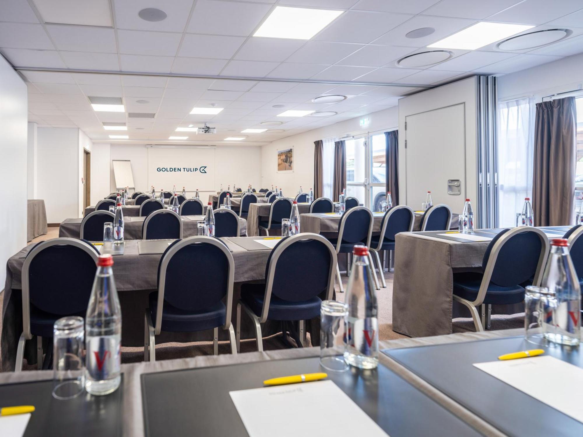 Отель Golden Tulip La Baule Экстерьер фото
